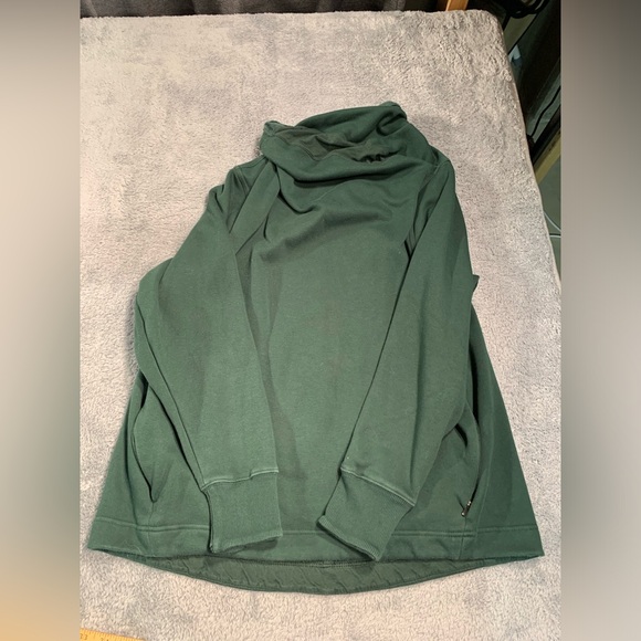 Athleta Tops - Athleta fleece lined dark green sweatshirt XL